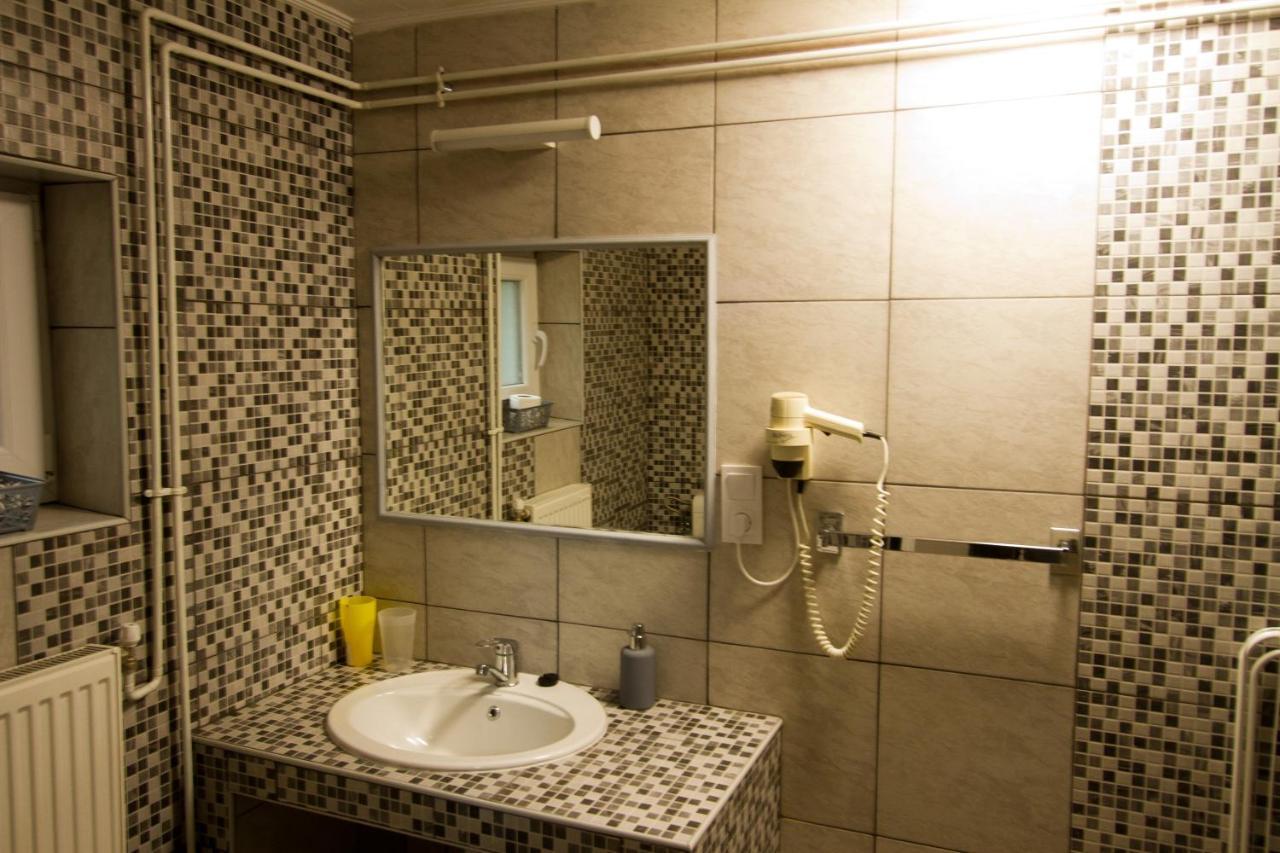 Angyal Apartman Cserkeszőlő Exteriér fotografie